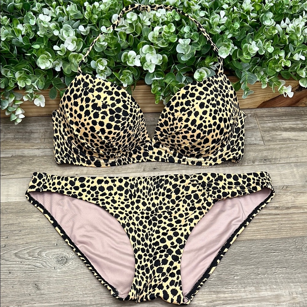 Victoria's Secret NEW Cheetah Animal Print Bikini Swim Set - Picture 2 of 16